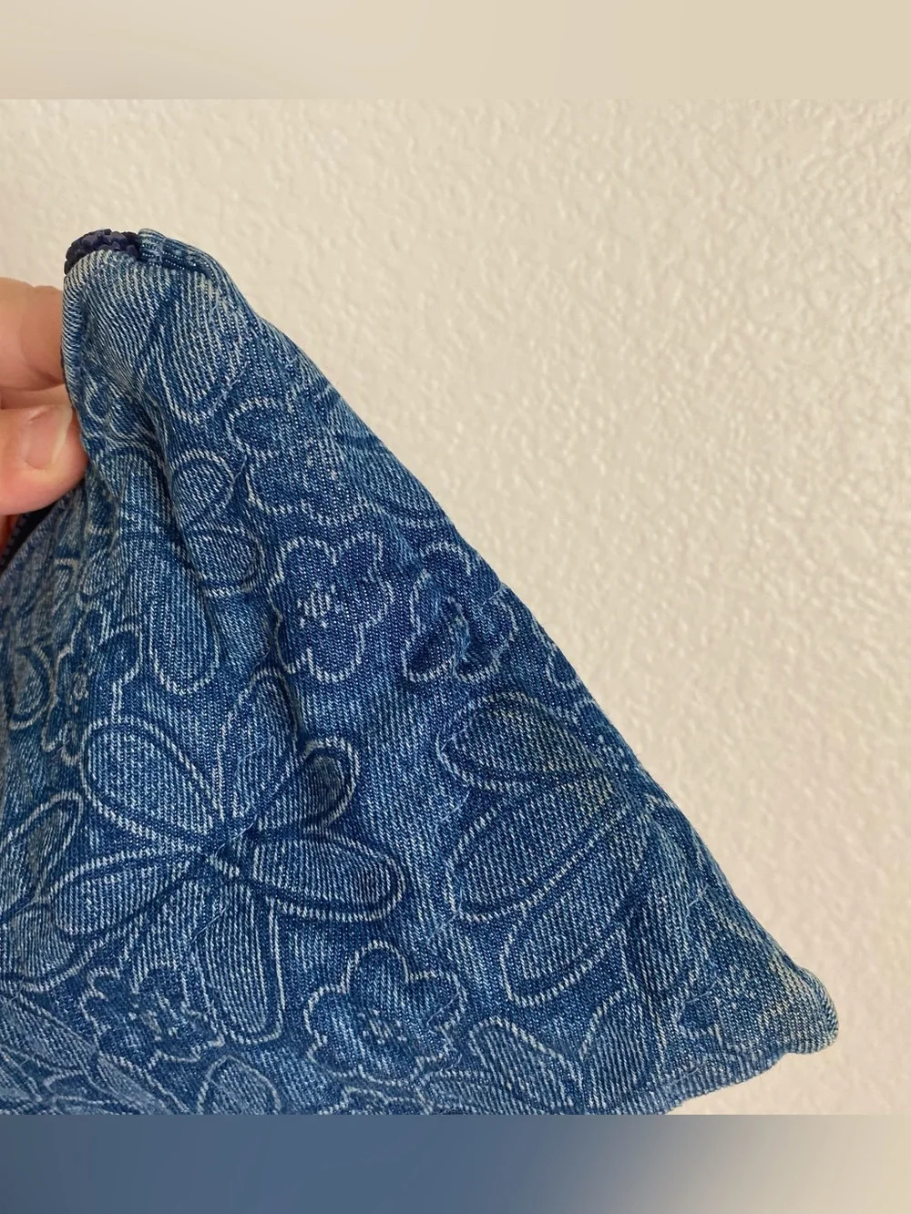 Homemade hobby triangle zipper fabric pouch floral shell with sheep lining
